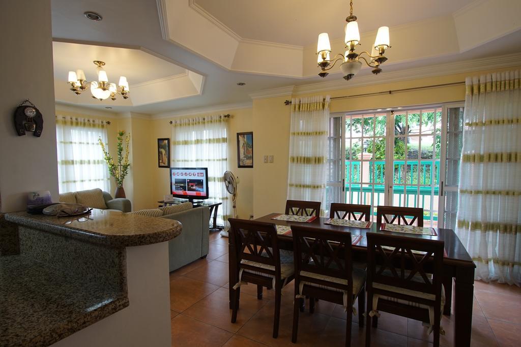 Charming Tagaytay Vacation Home Тагайтай Экстерьер фото
