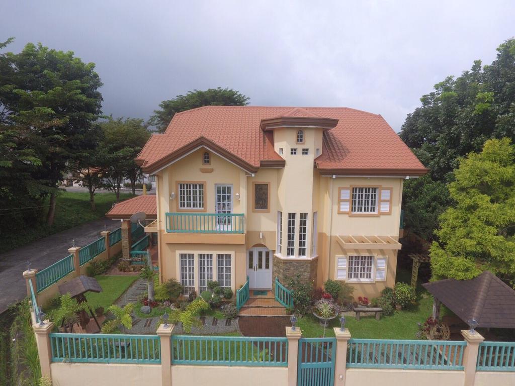 Charming Tagaytay Vacation Home Тагайтай Экстерьер фото