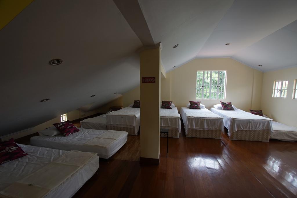 Charming Tagaytay Vacation Home Тагайтай Экстерьер фото